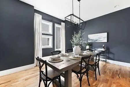 ナッシュビル The Hadley House - Cozy Porch & Fenced In Backyardヴィラ