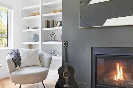 ナッシュビル The Hadley House - Cozy Porch & Fenced In Backyardヴィラ